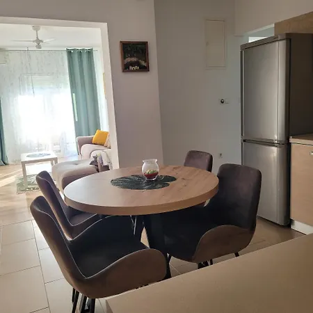Tonci Pag Appartement *